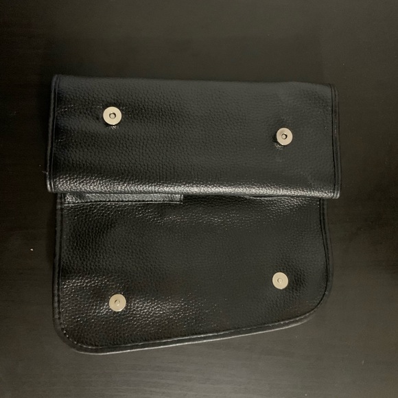 ๐ Bobbi Brown Makeup brush case ๐ - Picture 2 of 6